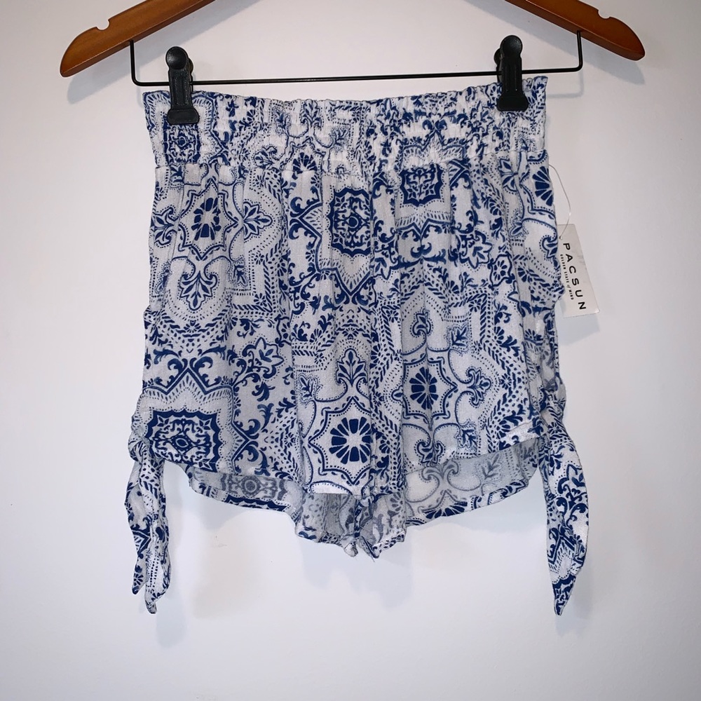NWT Me to We Soft Short
